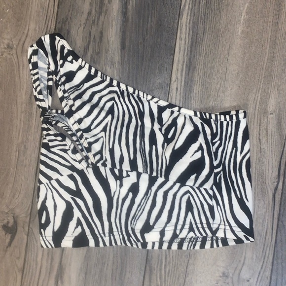 Shein Off the Shoulder Zebra Crop Top - Picture 1 of 6